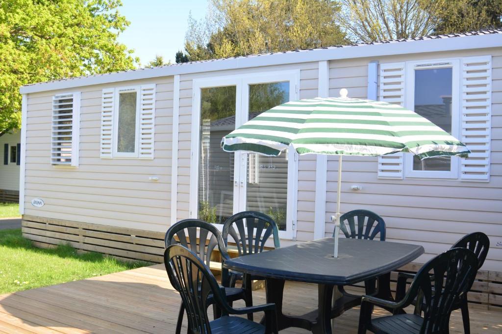 Camping La Touesse Saint-Lunaire Habitación foto